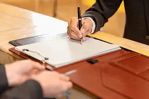 大连大学沈璐简介照片